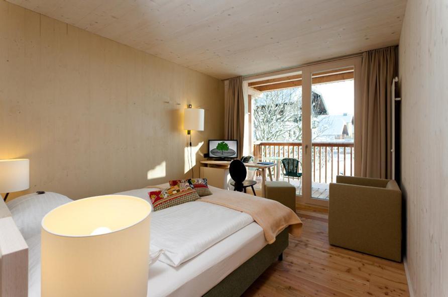 אוברטרום אם זי Hotel Gasthof Neumayr מראה חיצוני תמונה