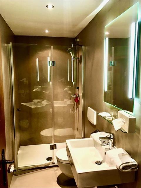אוברטרום אם זי Hotel Gasthof Neumayr מראה חיצוני תמונה
